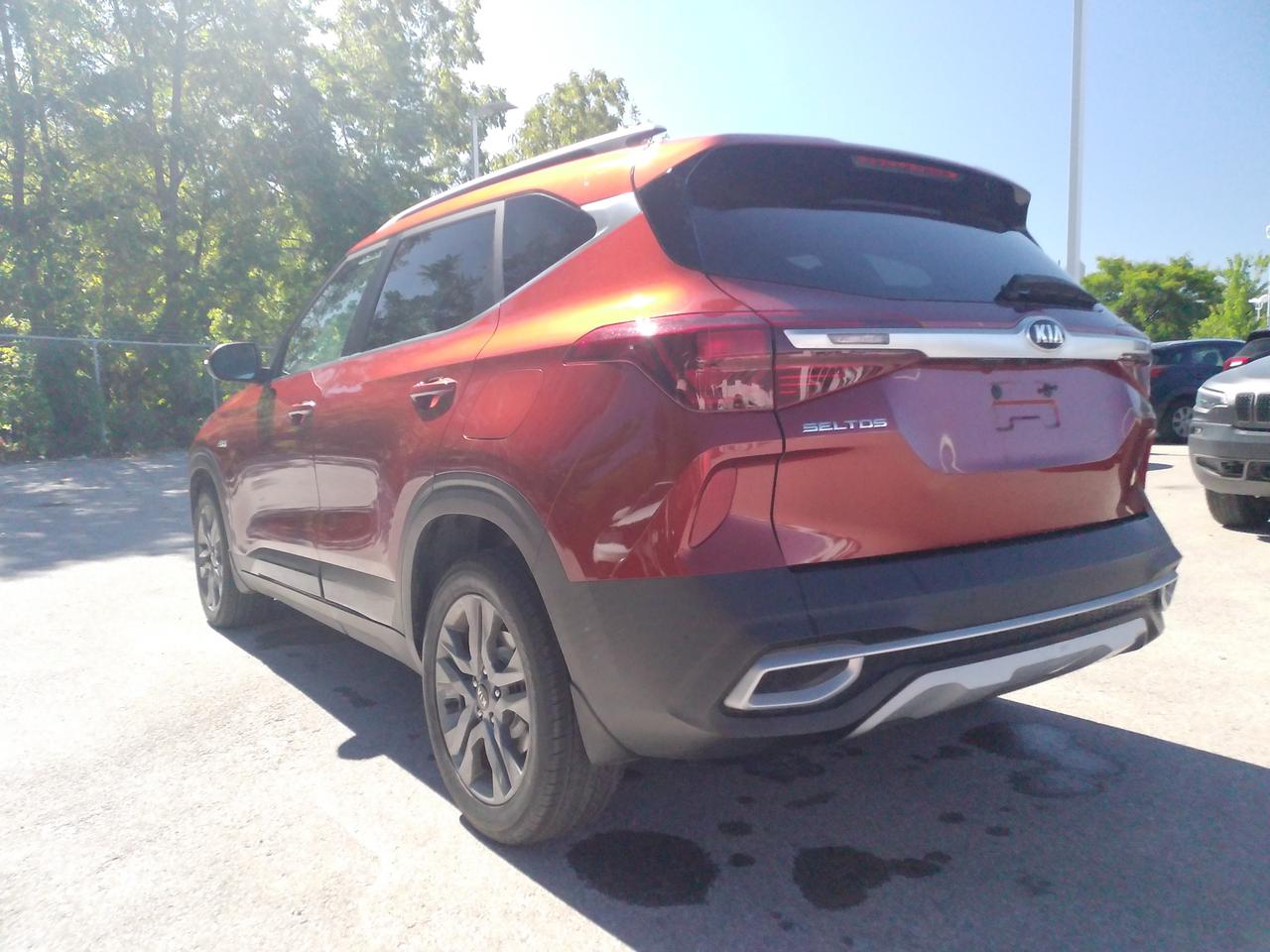 2021 Kia Seltos EX Photo