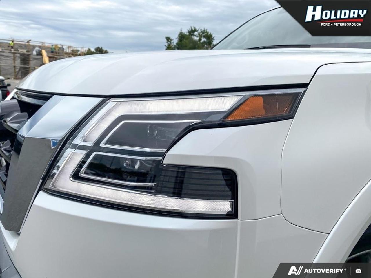 2022 Nissan Armada Platinum Photo