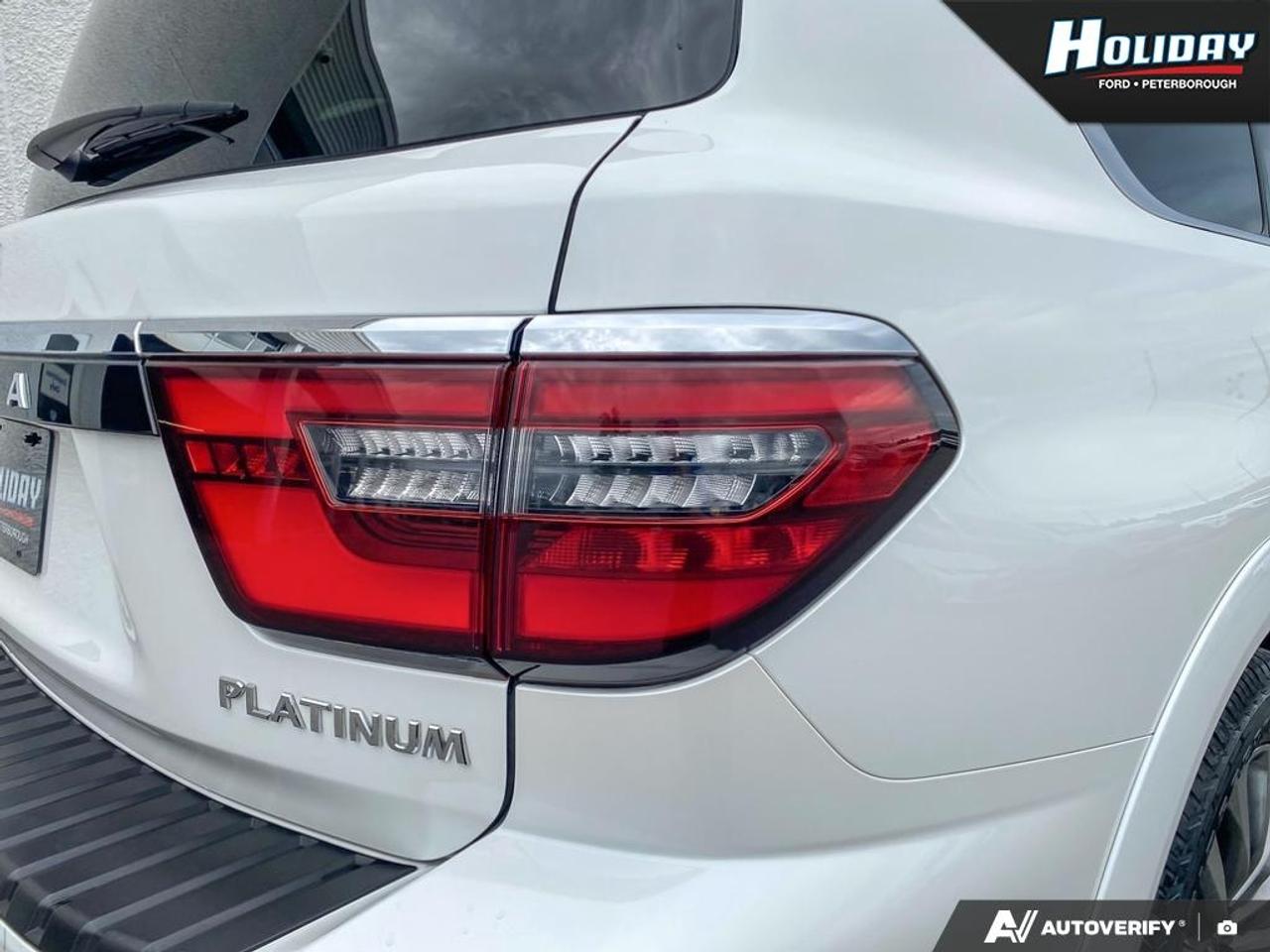 2022 Nissan Armada Platinum Photo