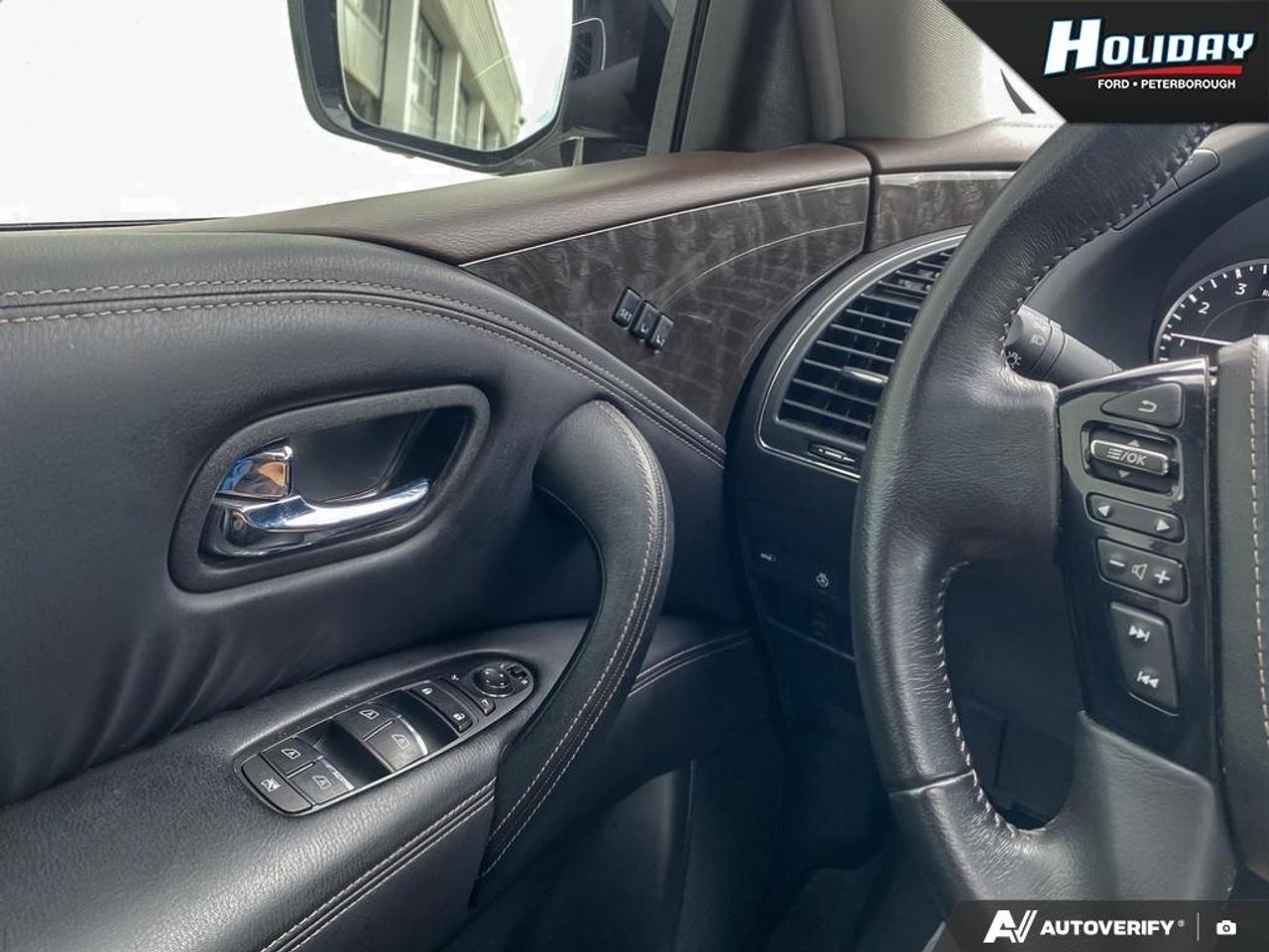 2022 Nissan Armada Platinum Photo