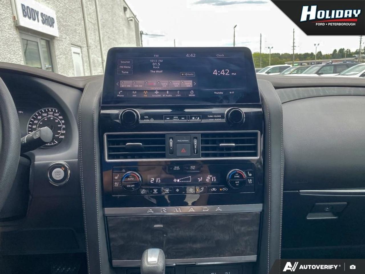 2022 Nissan Armada Platinum Photo