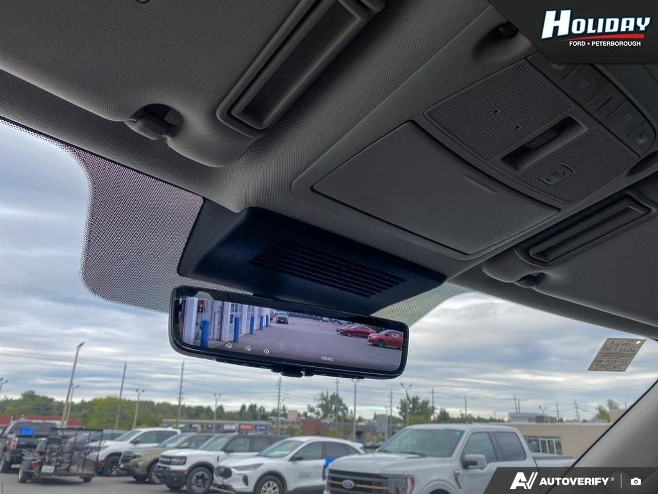2022 Nissan Armada Platinum Photo