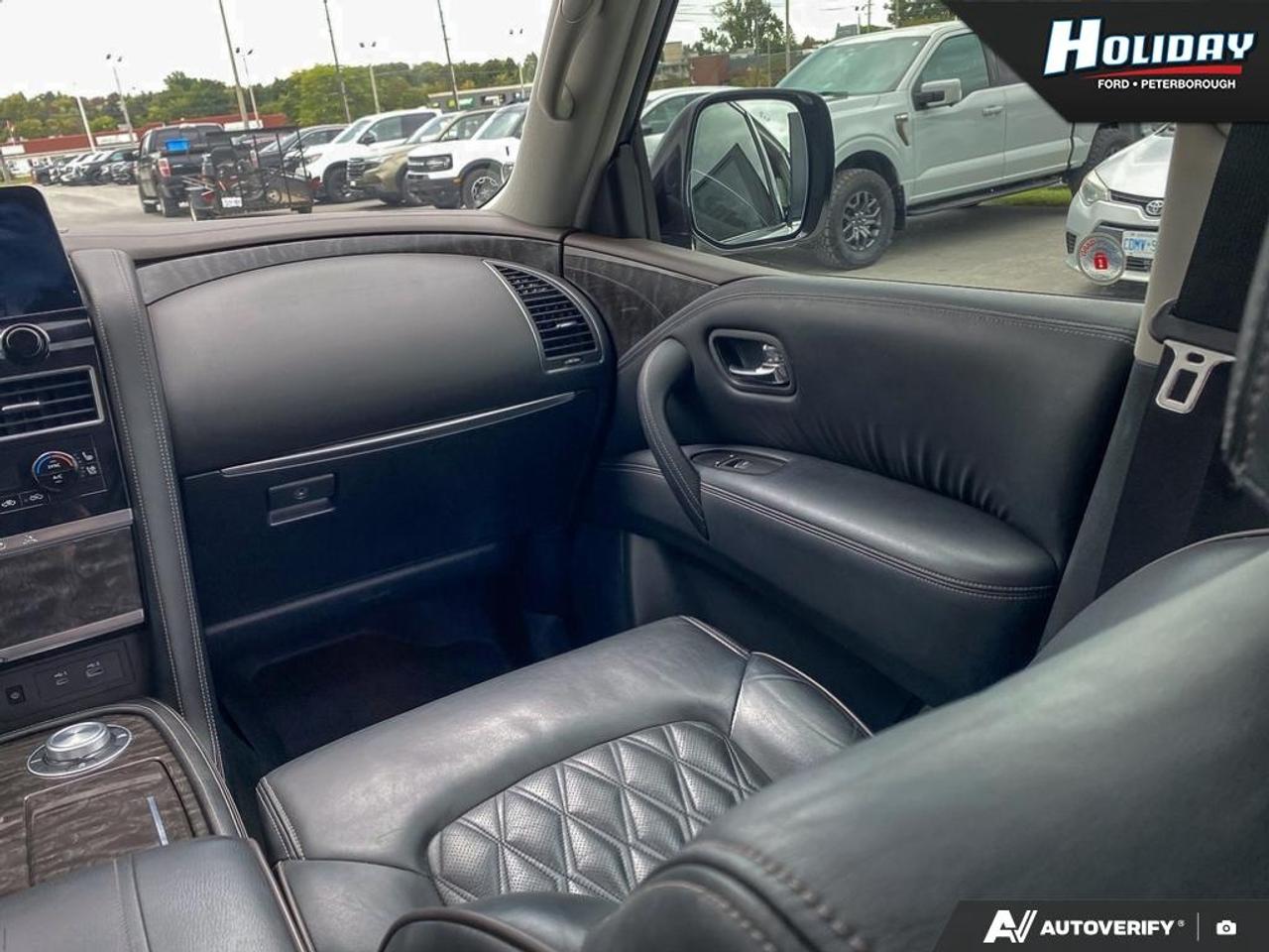 2022 Nissan Armada Platinum Photo