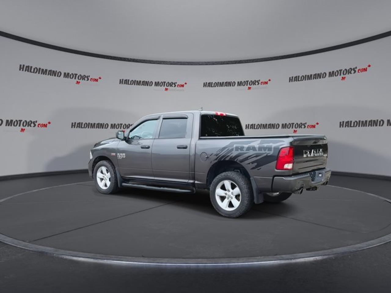 2022 RAM 1500 Classic Express Crew Cab 5'7 Box 4x4 | One Owner | No Accidents Photo