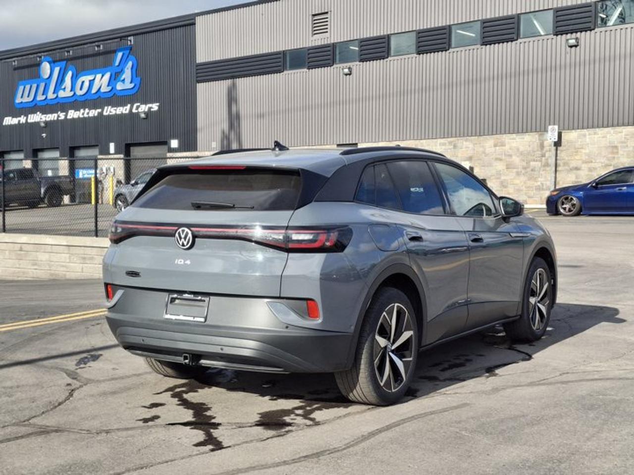 2024 Volkswagen ID.4 Pro S AWD | Cooled / Heated / Power / Massage Leather Seats | Pano Sunroof | Nav | Htd Wheel & More! Photo