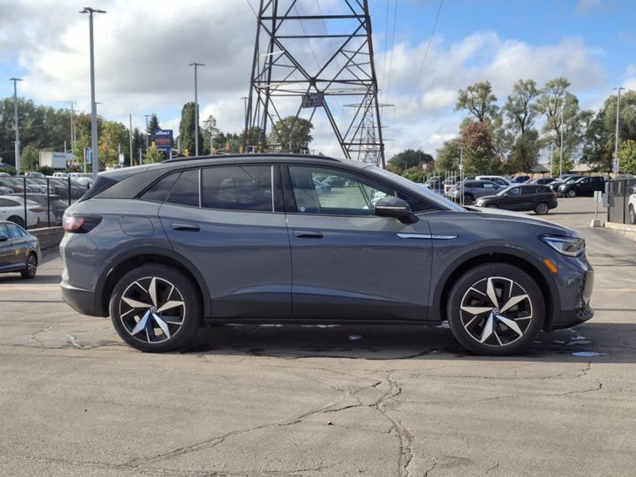 2024 Volkswagen ID.4 Pro S AWD | Cooled / Heated / Power / Massage Leather Seats | Pano Sunroof | Nav | Htd Wheel & More! Photo