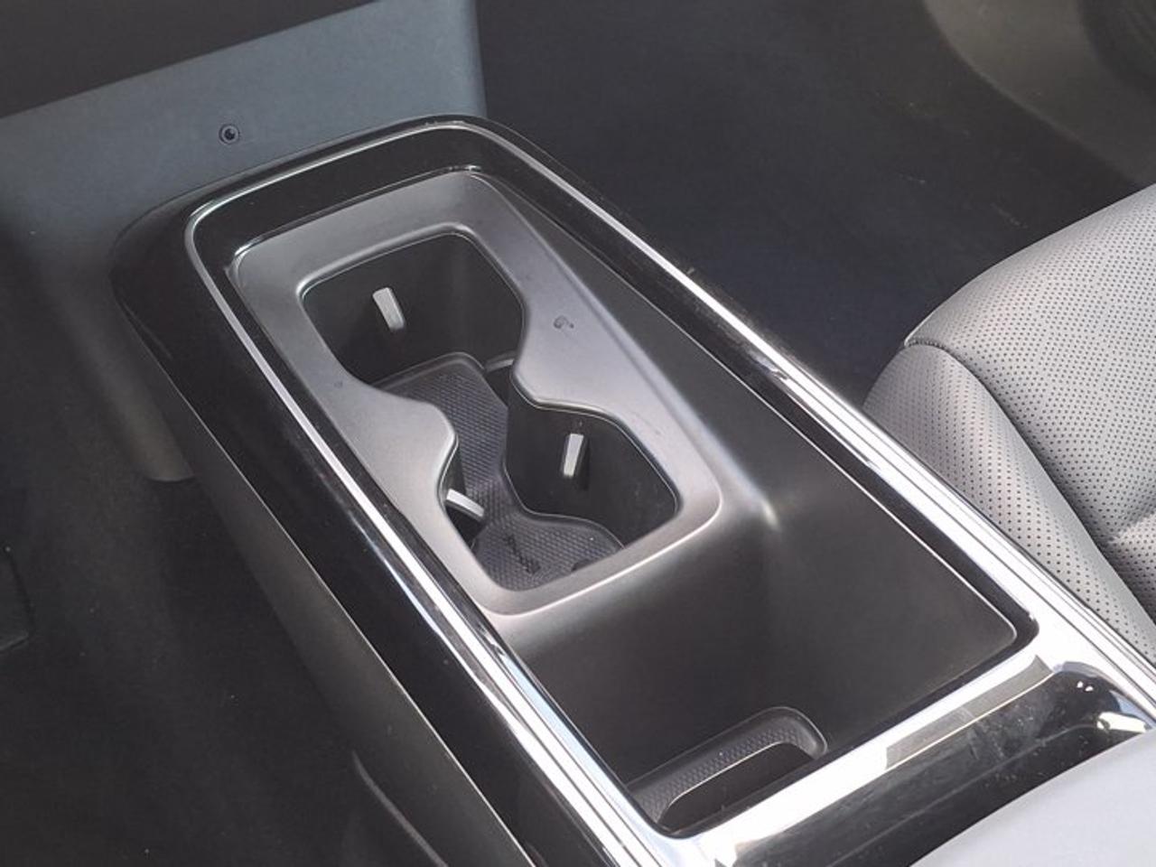 2024 Volkswagen ID.4 Pro S AWD | Cooled / Heated / Power / Massage Leather Seats | Pano Sunroof | Nav | Htd Wheel & More! Photo