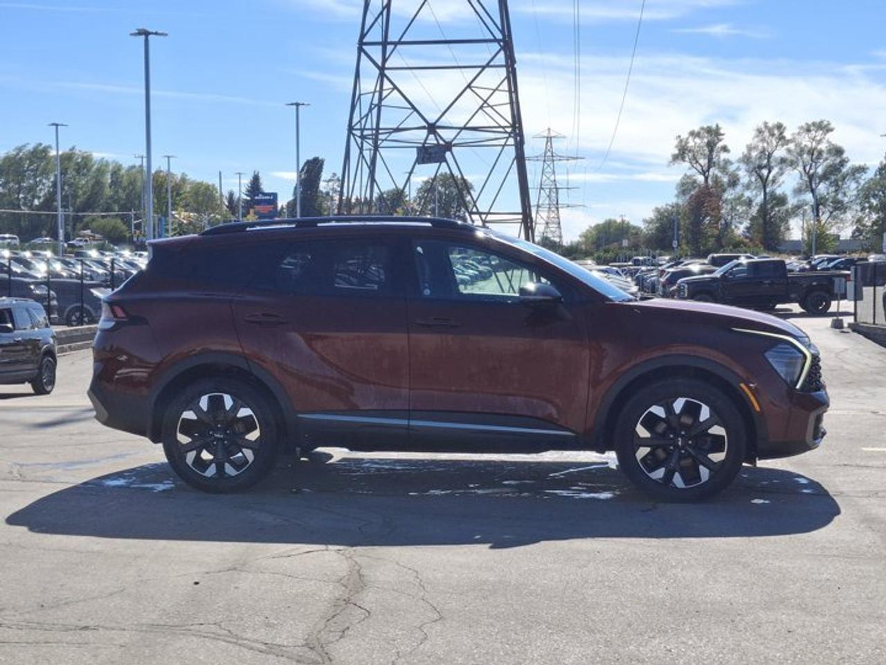 2023 Kia Sportage X-Line Limited AWD | Leather | Pano Roof | Heated Seats + Steering | Cooled Seats | and More ! Photo