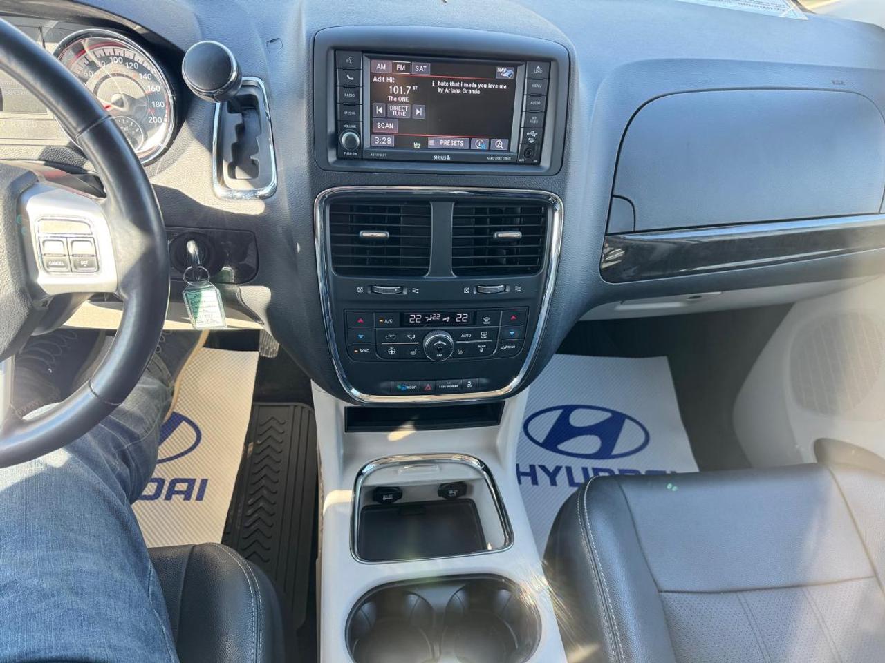 2020 Dodge Grand Caravan CREW PLUS 2WD Photo