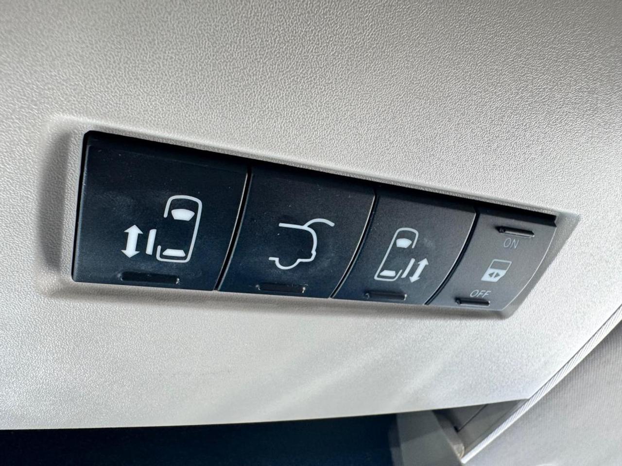 2020 Dodge Grand Caravan CREW PLUS 2WD Photo