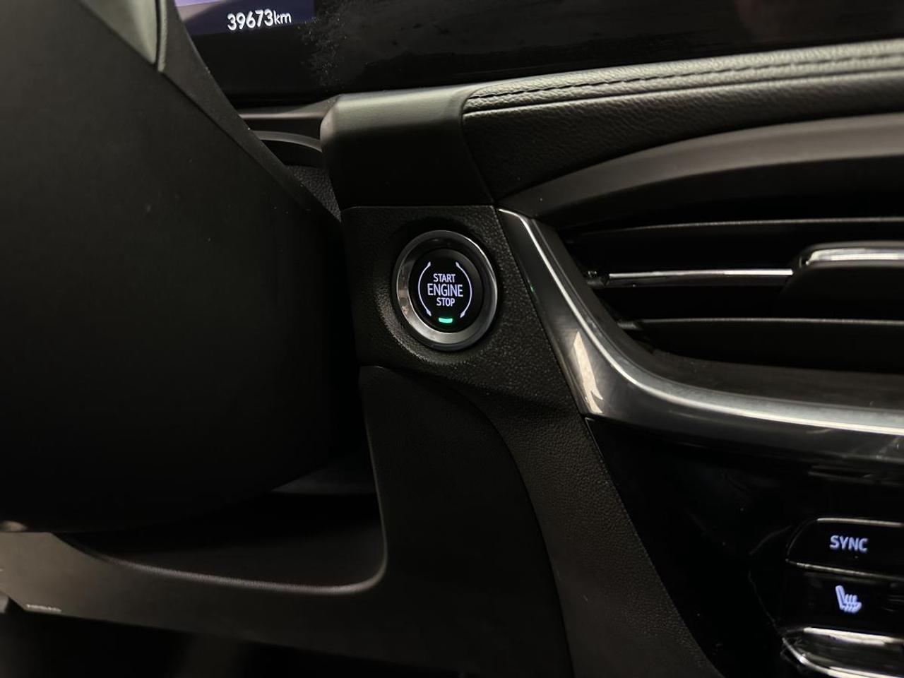 2024 Buick Encore GX Avenir AVENIR/AWD/LEATHER/PANOROOF/39KM/OFF 1 OWNER LEASE! Photo