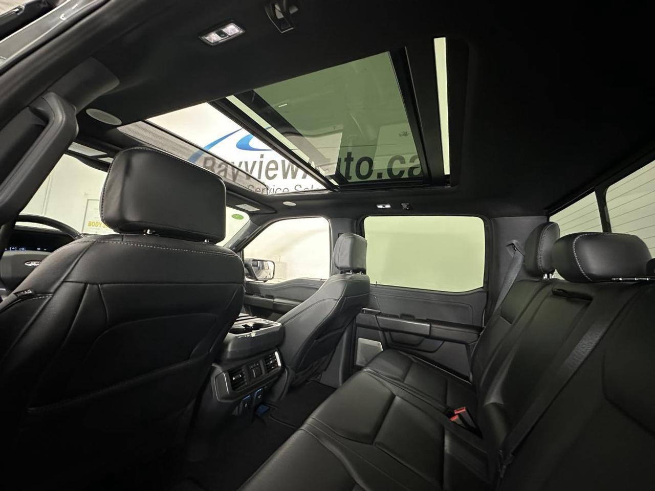 2024 Ford F-150 Lariat LARIAT/HYBRID/4WD/PANOROOF/LEATHER/NAVI/1 OWNER FORD LEASE! Photo