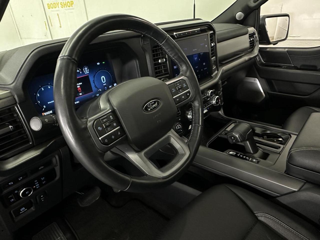2024 Ford F-150 Lariat LARIAT/HYBRID/4WD/PANOROOF/LEATHER/NAVI/1 OWNER FORD LEASE! Photo