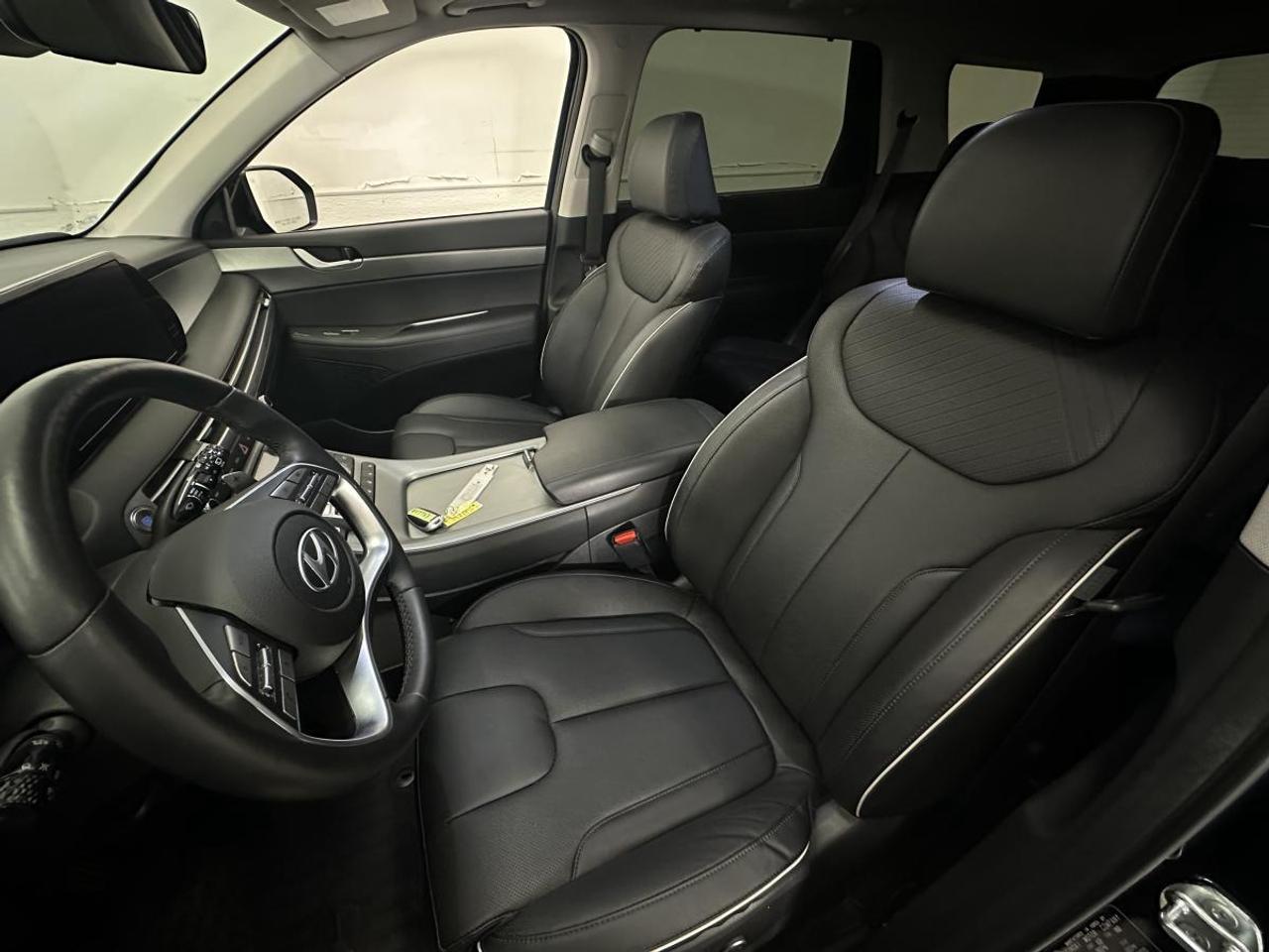 2025 Hyundai PALISADE Urban 8 Passenger URBAN/AWD/8 PASSENGER/LEATHER/ROOF/NAVI/21KM/1 OWNER! Photo
