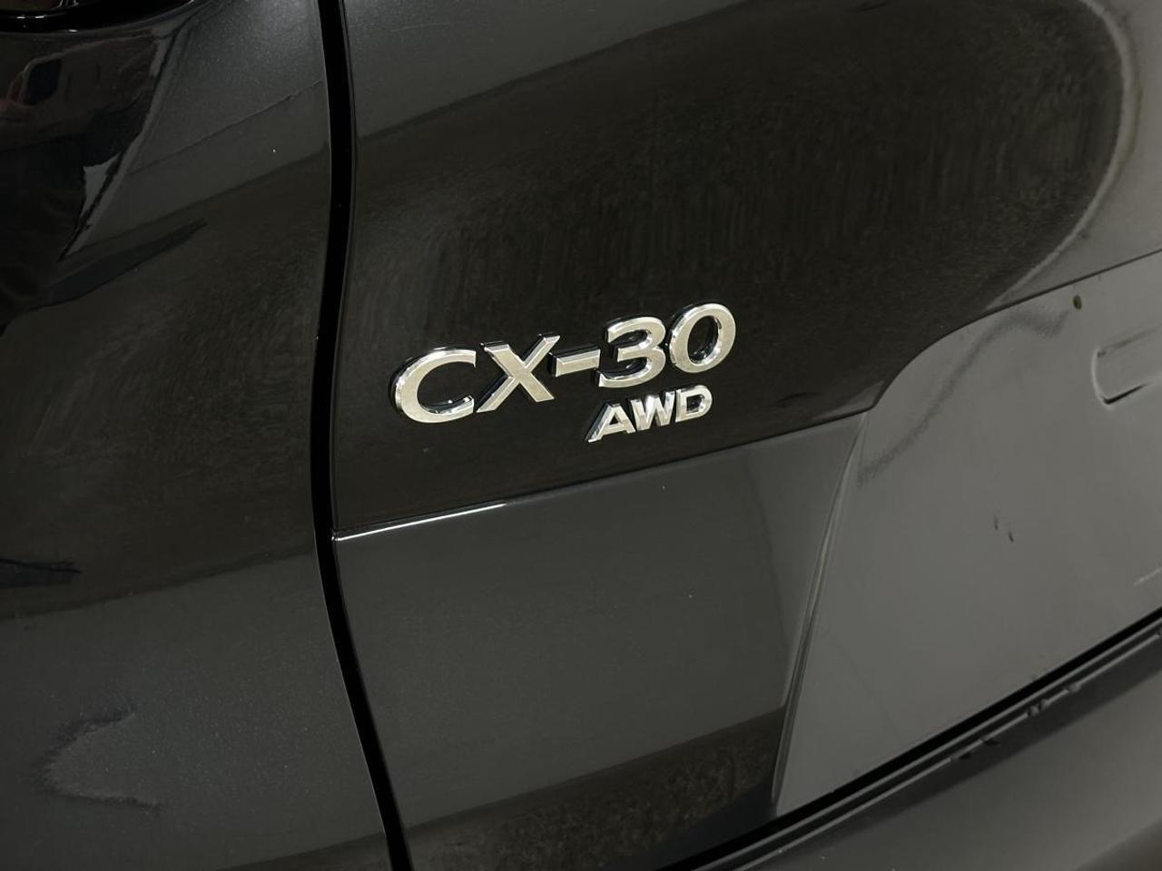 2024 Mazda CX-30 GS/AWD/LUXURY LEATHER/SUNROOF/39KM/BLACK! Photo