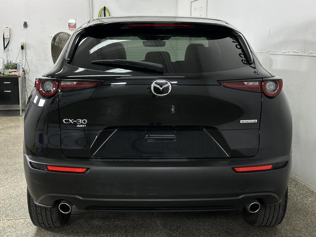2024 Mazda CX-30 GS/AWD/LUXURY LEATHER/SUNROOF/39KM/BLACK! Photo