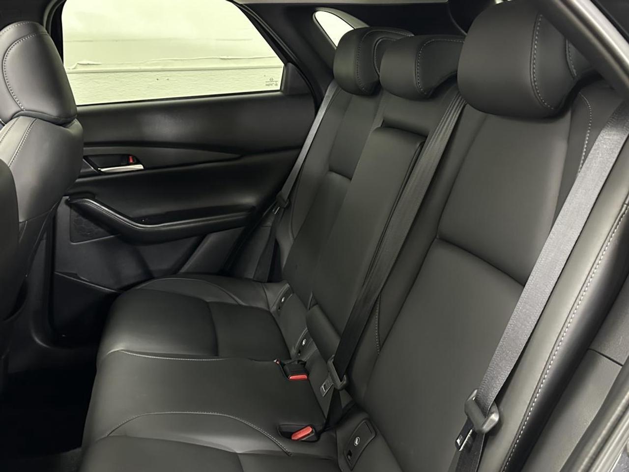 2024 Mazda CX-30 GS/AWD/LUXURY LEATHER/SUNROOF/39KM/BLACK! Photo