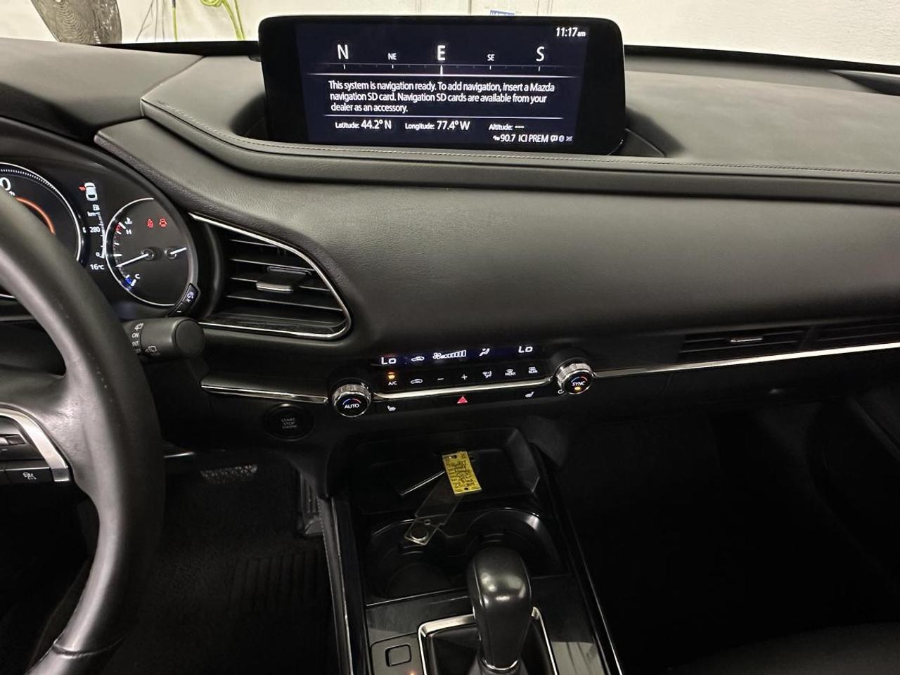 2024 Mazda CX-30 GS/AWD/LUXURY LEATHER/SUNROOF/39KM/BLACK! Photo