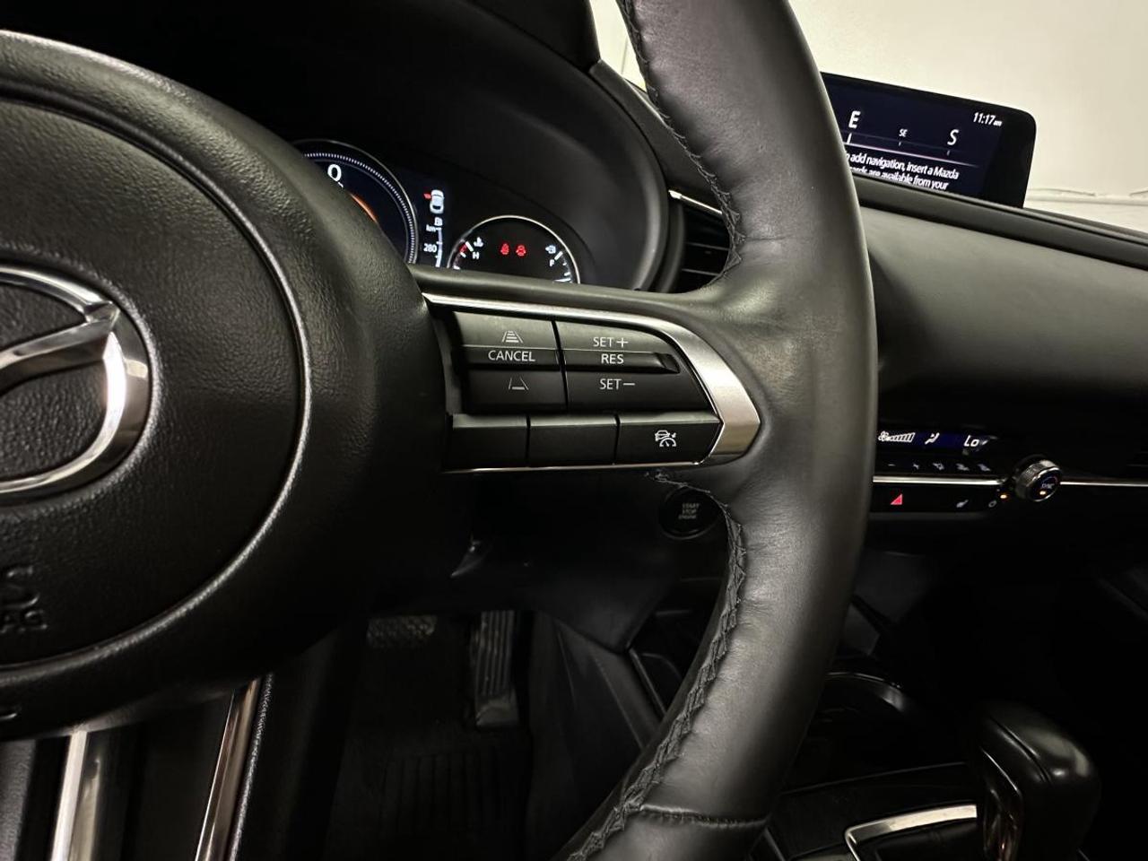 2024 Mazda CX-30 GS/AWD/LUXURY LEATHER/SUNROOF/39KM/BLACK! Photo