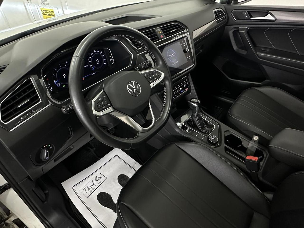 2023 Volkswagen Tiguan Comfortline COMFORTLINE/AWD/HEATED LEATHER/PANOROOF! Photo