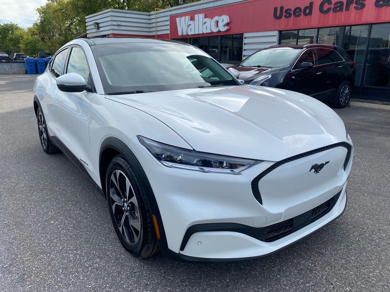 2021 Ford Mustang Mach-E Select AWD | Heated Leather Seats | Apple CarPlay Photo
