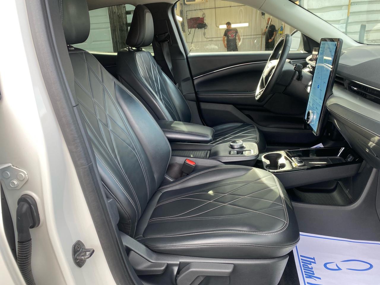 2021 Ford Mustang Mach-E Select AWD | Heated Leather Seats | Apple CarPlay Photo