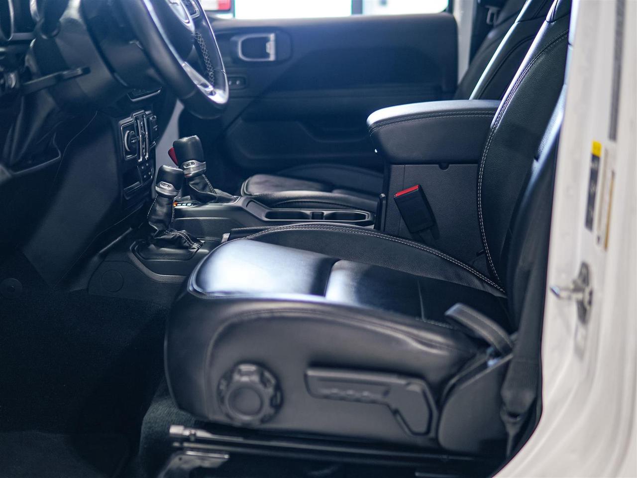 2023 Jeep Wrangler SAHARA 3.6L | LEATHER | FREEDOM TOP | COLD + TOW PKG Photo