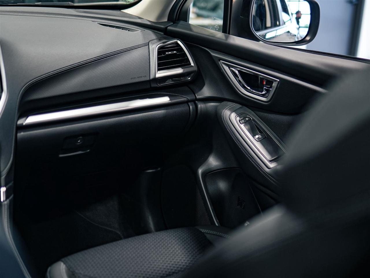 2024 Subaru Forester TOURING | NO ACCIDENTS | SUNROOF | EYESIGHT | BLIND Photo