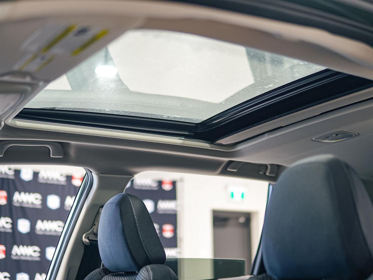 2024 Subaru Forester TOURING | NO ACCIDENTS | SUNROOF | EYESIGHT | BLIND Photo