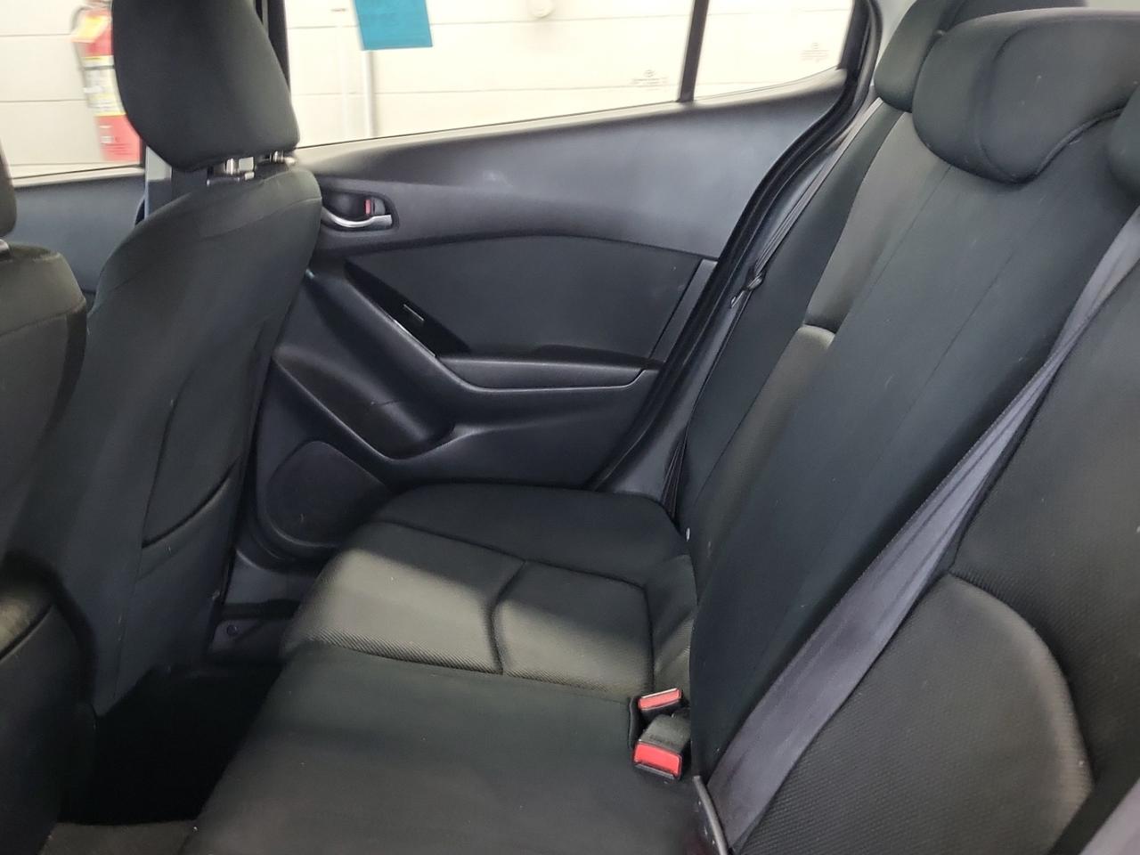 2018 Mazda MAZDA3 GX | NO ACCIDENTS | ALLOYS Photo