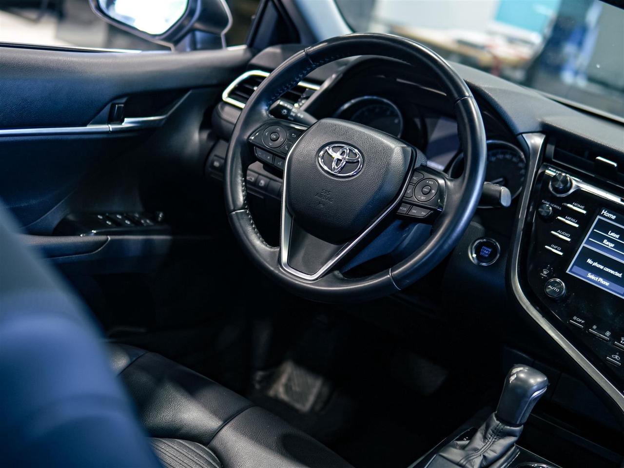 2018 Toyota Camry SE UPGRADE | SUNROOF | NO ACCIDENTS Photo