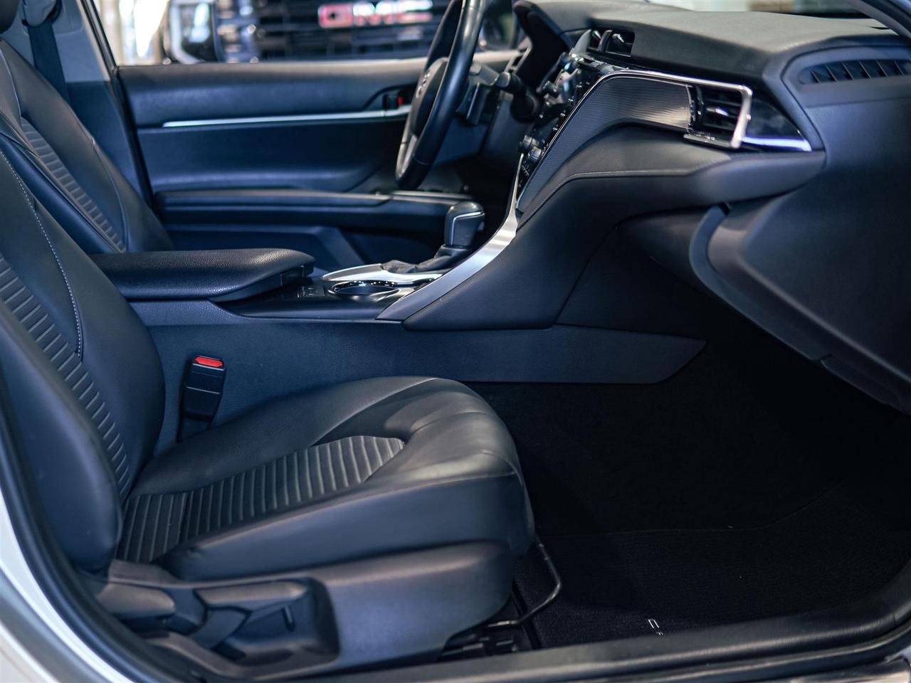 2018 Toyota Camry SE UPGRADE | SUNROOF | NO ACCIDENTS Photo