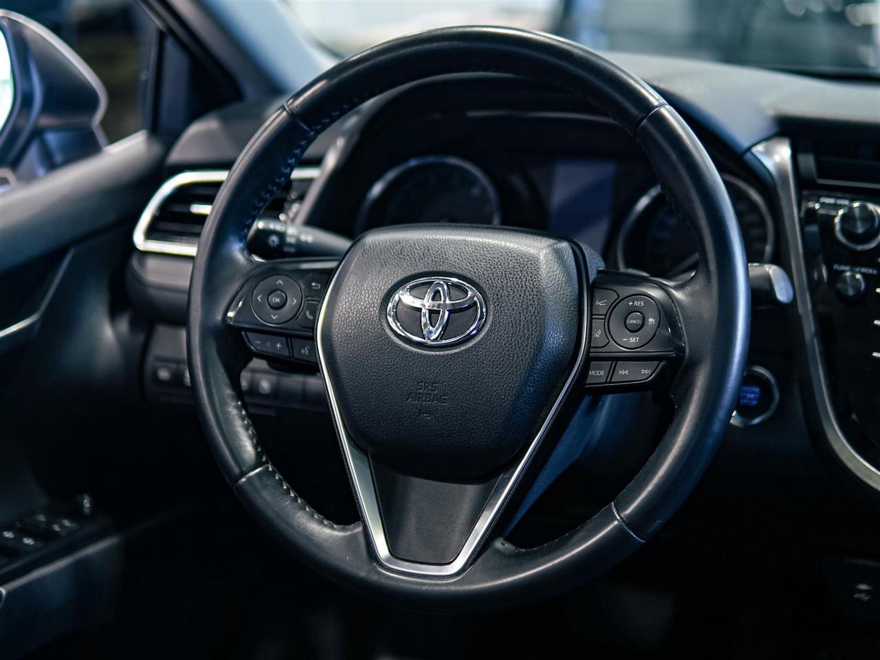 2018 Toyota Camry SE UPGRADE | SUNROOF | NO ACCIDENTS Photo