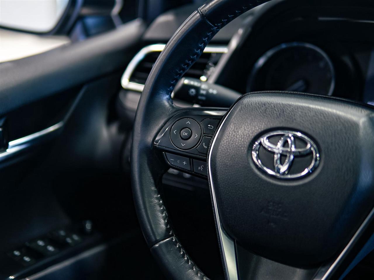 2018 Toyota Camry SE UPGRADE | SUNROOF | NO ACCIDENTS Photo