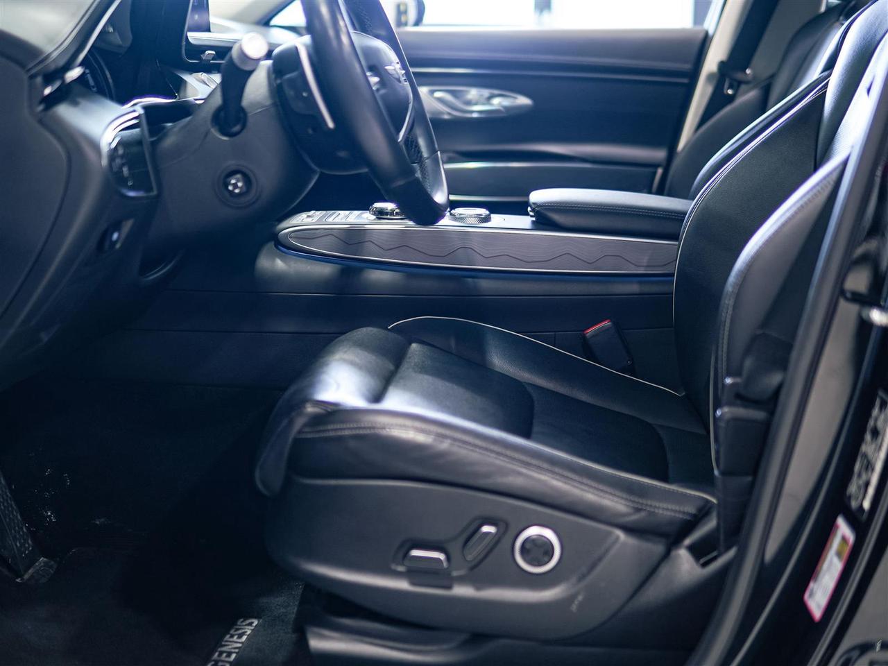 2023 Genesis GV70 2.5T AWD | ADVANCED | ONE OWNER | NO ACCIDENTS Photo