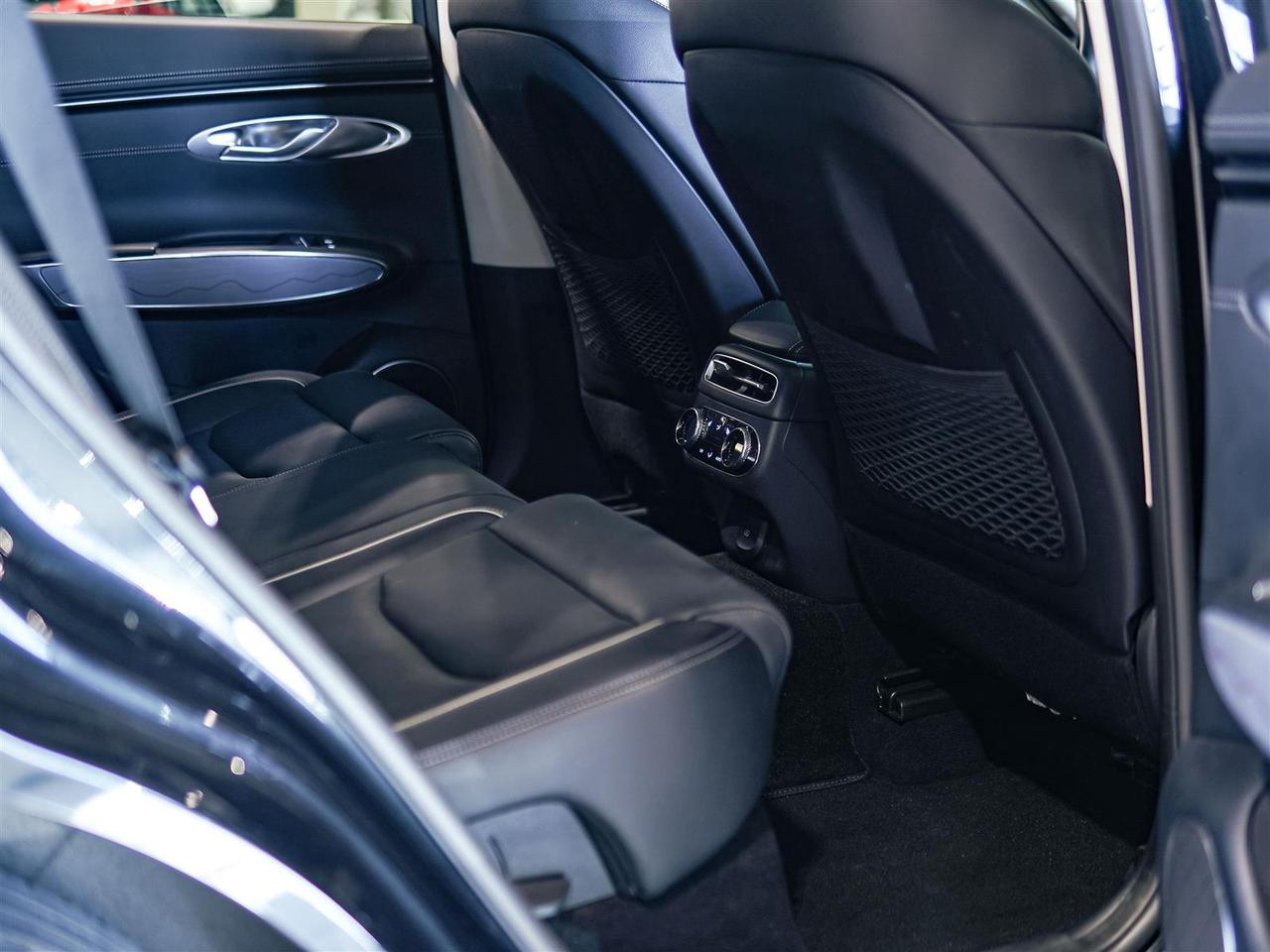 2023 Genesis GV70 2.5T AWD | ADVANCED | ONE OWNER | NO ACCIDENTS Photo