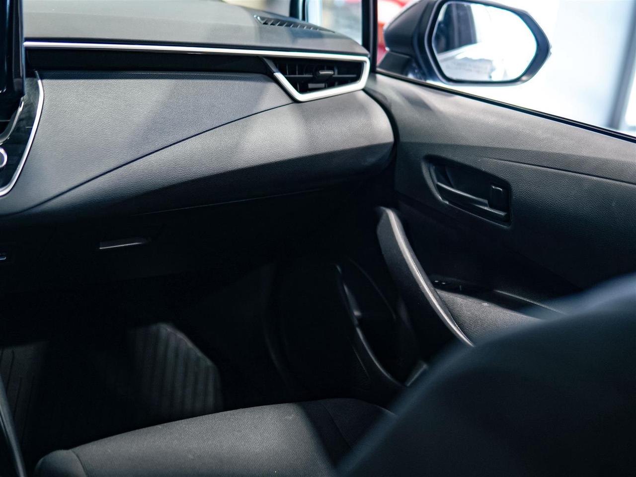 2024 Toyota Corolla LE | HEATED SEATS | BLIND SPOT | NO ACCIDENTS Photo