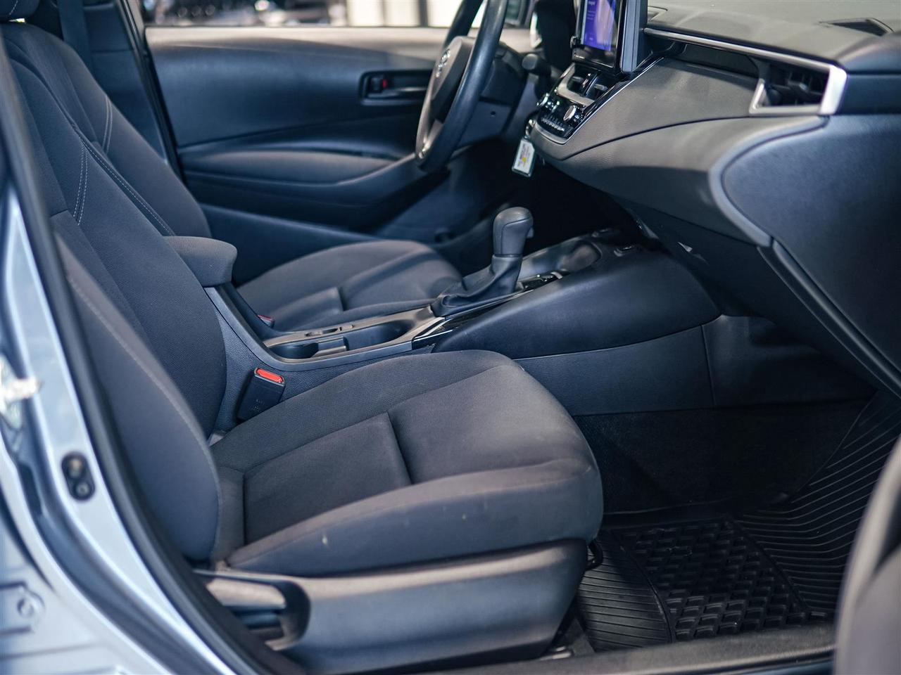 2024 Toyota Corolla LE | HEATED SEATS | BLIND SPOT | NO ACCIDENTS Photo
