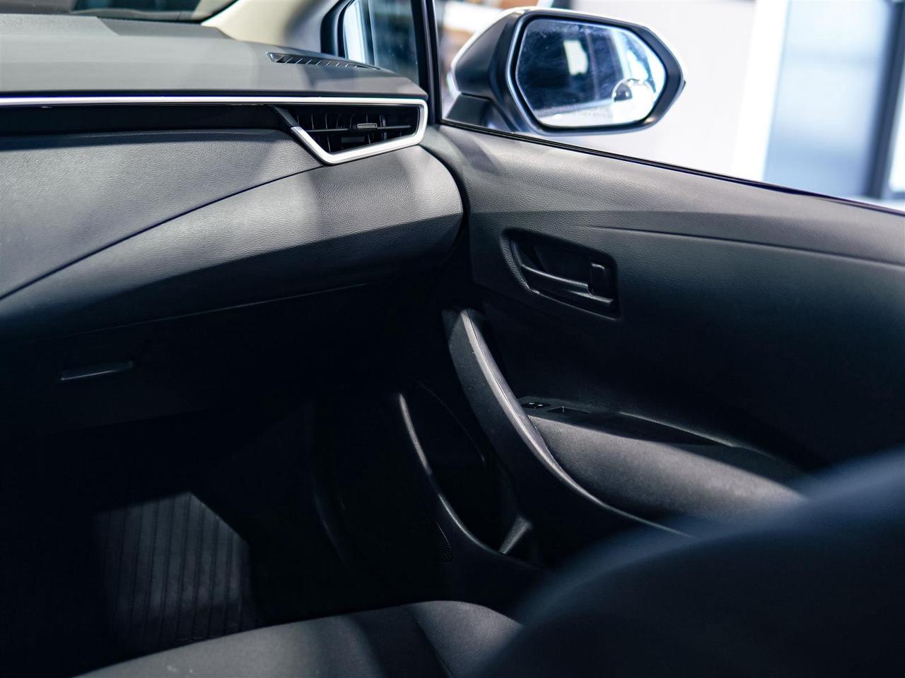 2024 Toyota Corolla LE | HEATED SEATS | BLIND SPOT | NO ACCIDENTS Photo