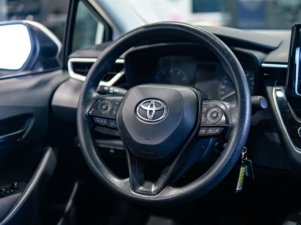 2024 Toyota Corolla LE | HEATED SEATS | BLIND SPOT | NO ACCIDENTS Photo