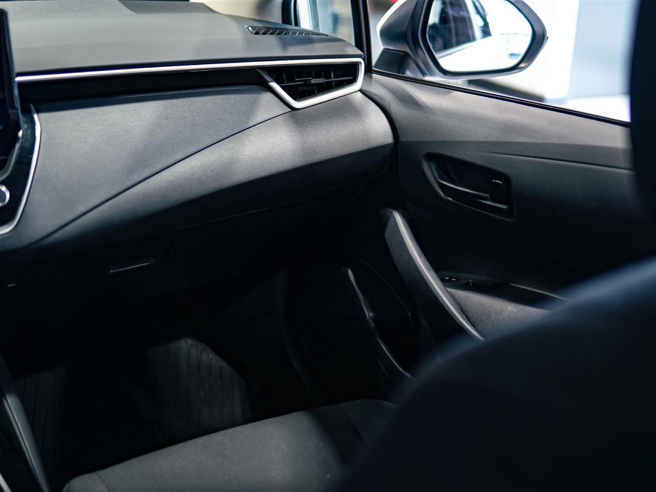 2023 Toyota Corolla LE | HEATED SEATS | BLIND SPOT | NO ACCIDENTS Photo