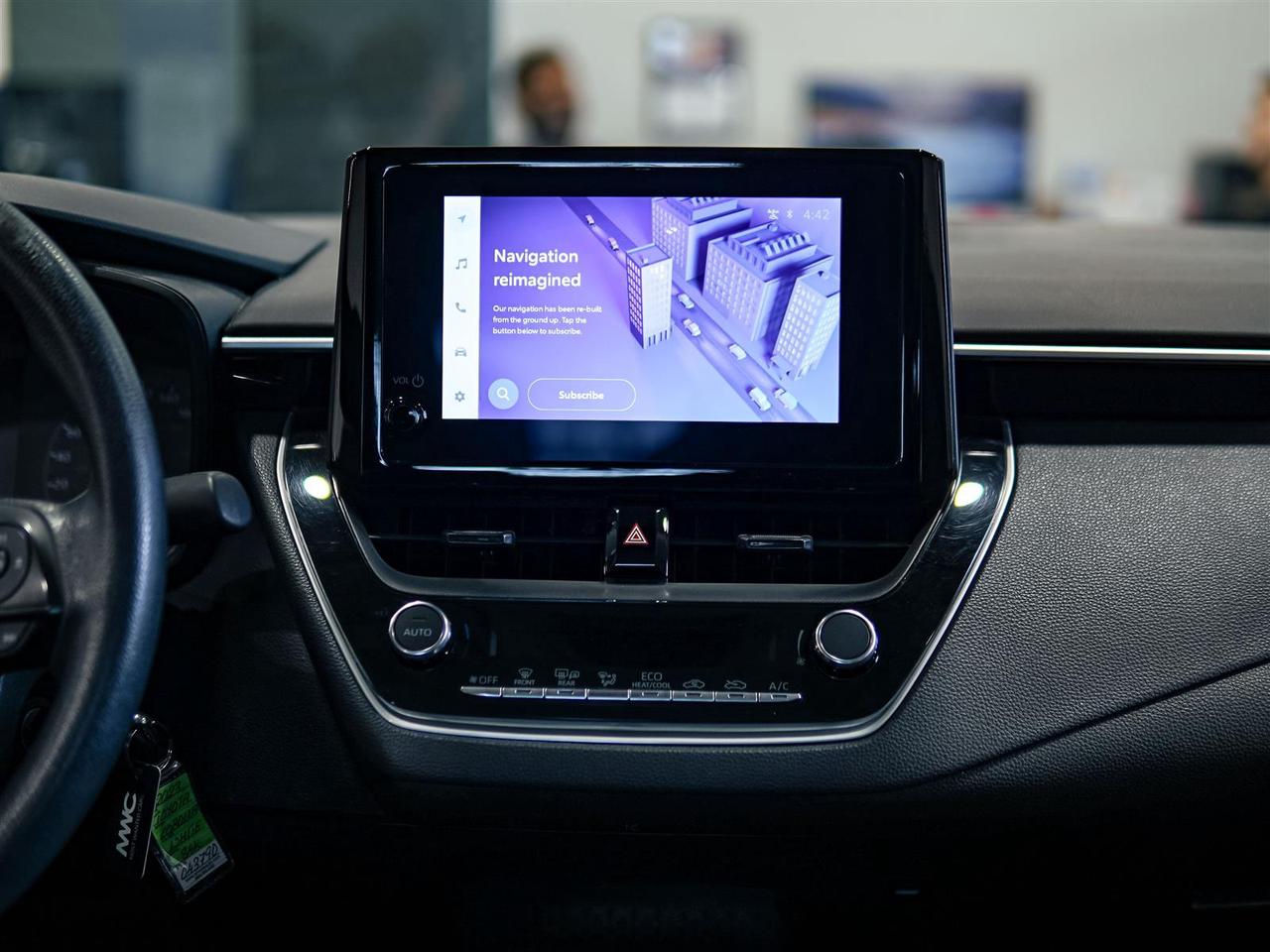 2023 Toyota Corolla LE | HEATED SEATS | BLIND SPOT | NO ACCIDENTS Photo