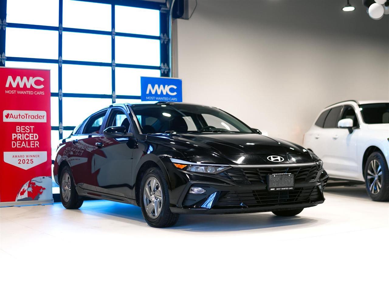 2024 Hyundai Elantra ESSENTIAL | ONE OWNER | NO ACCIDENTS Photo
