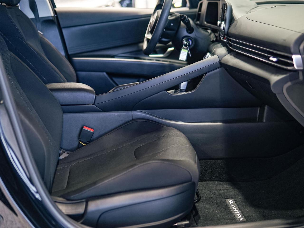 2024 Hyundai Elantra ESSENTIAL | ONE OWNER | NO ACCIDENTS Photo
