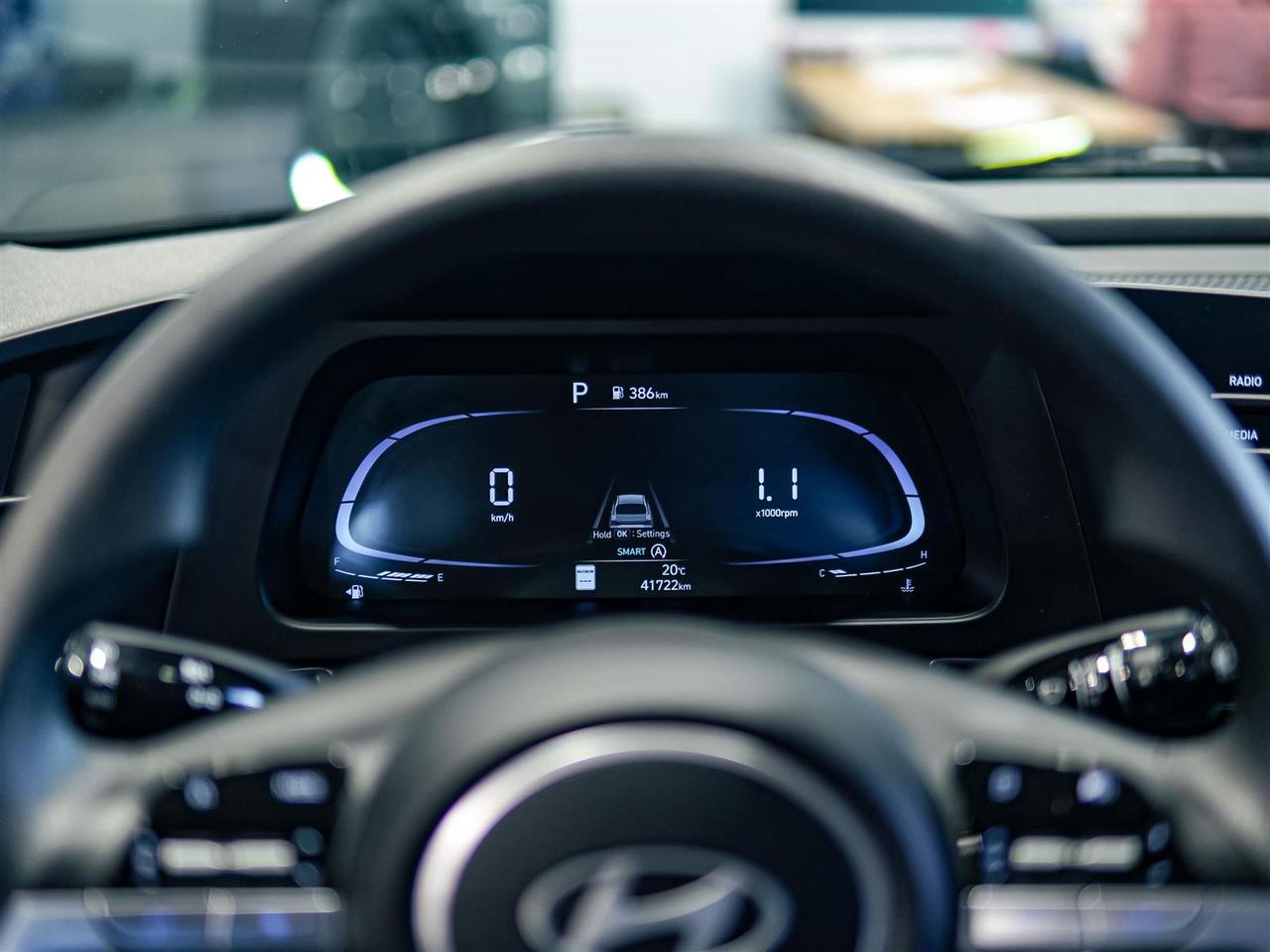 2024 Hyundai Elantra ESSENTIAL | ONE OWNER | NO ACCIDENTS Photo