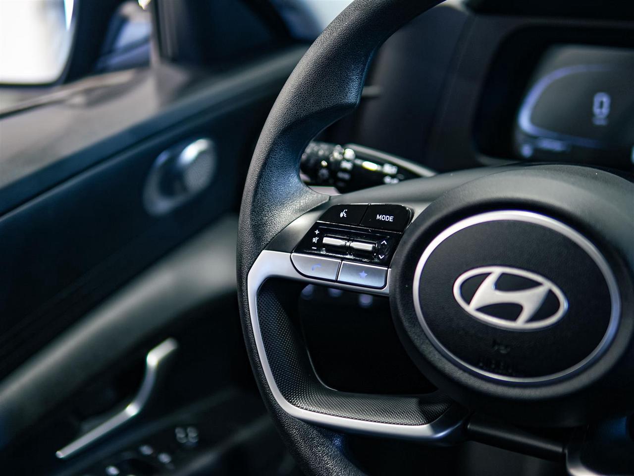 2024 Hyundai Elantra ESSENTIAL | ONE OWNER | NO ACCIDENTS Photo