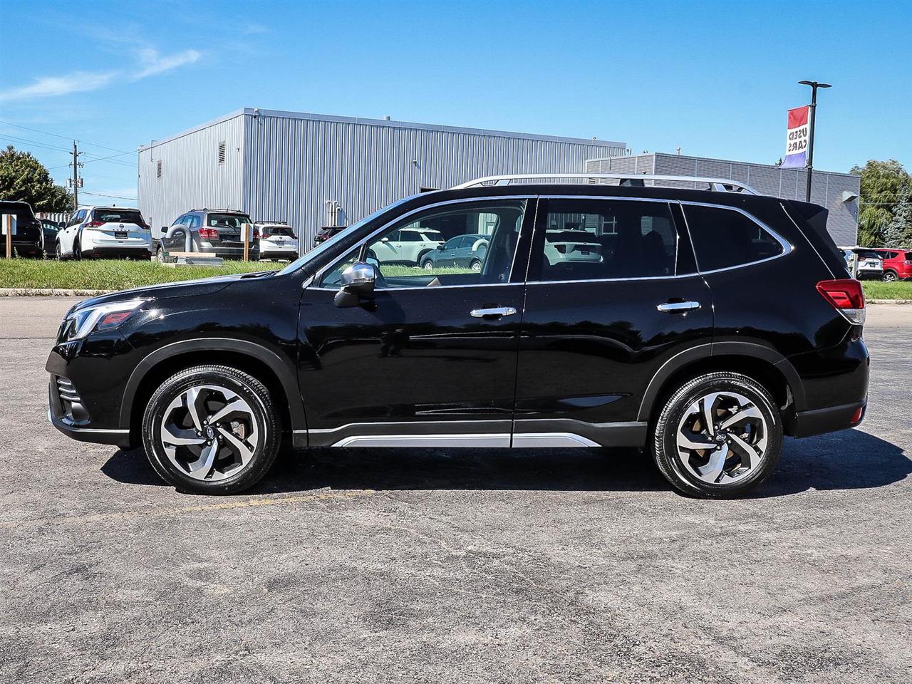 2024 Subaru Forester Premier Photo4
