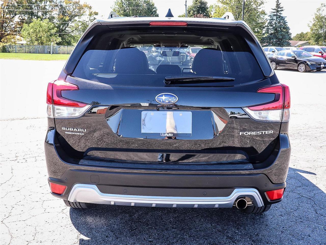 2024 Subaru Forester Premier Photo