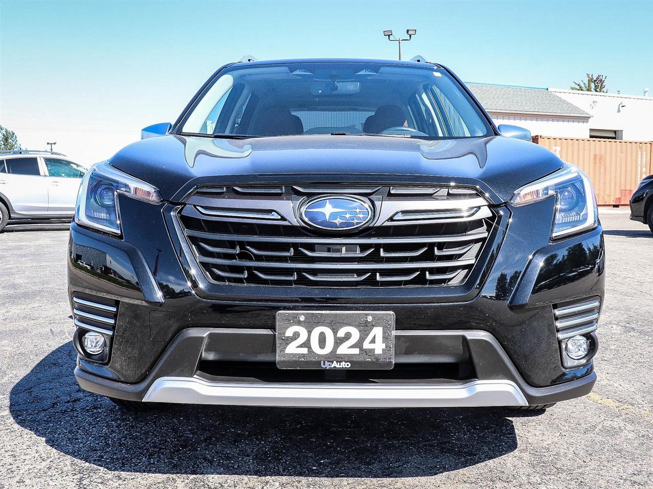 2024 Subaru Forester Premier Photo5