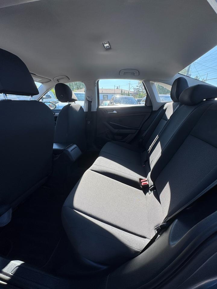 2019 Volkswagen Jetta Comfortline | 6 - speed Manual | CERTIFIED Photo